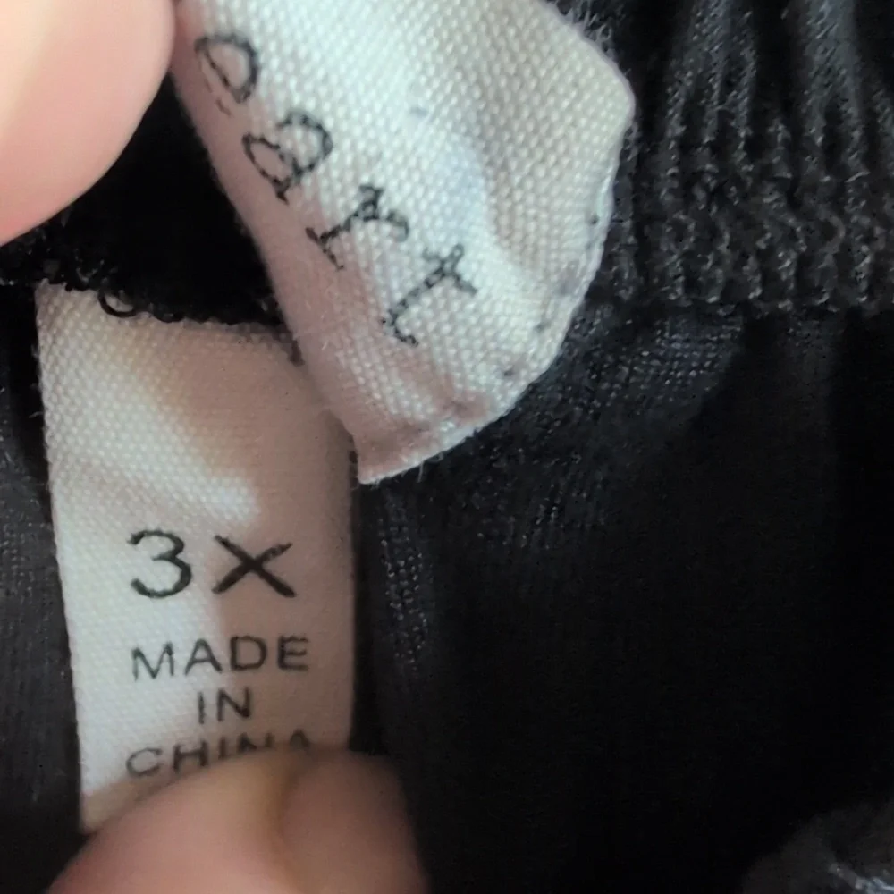 Derek Heart Black Casual Romper - Picture 5 of 6